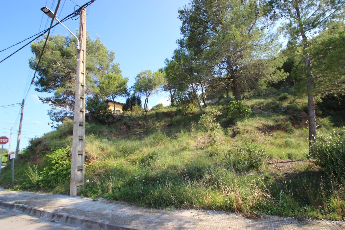Plot in the ‘Can Serra’ housing development, Vacarisses